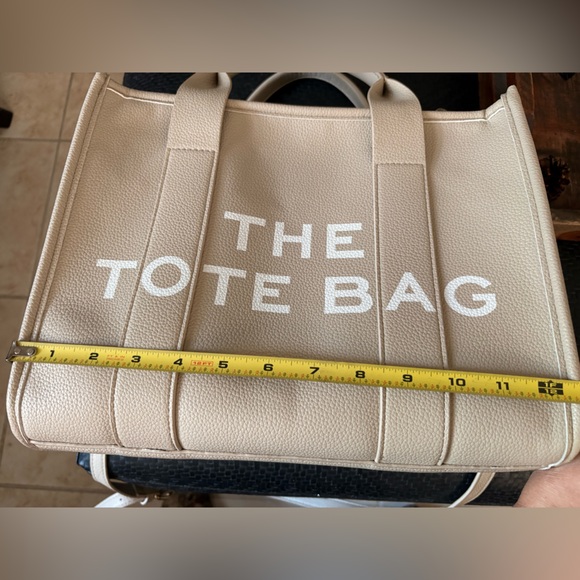 THE TOTE BAG LARGE LEATHER - Picture 5 of 9